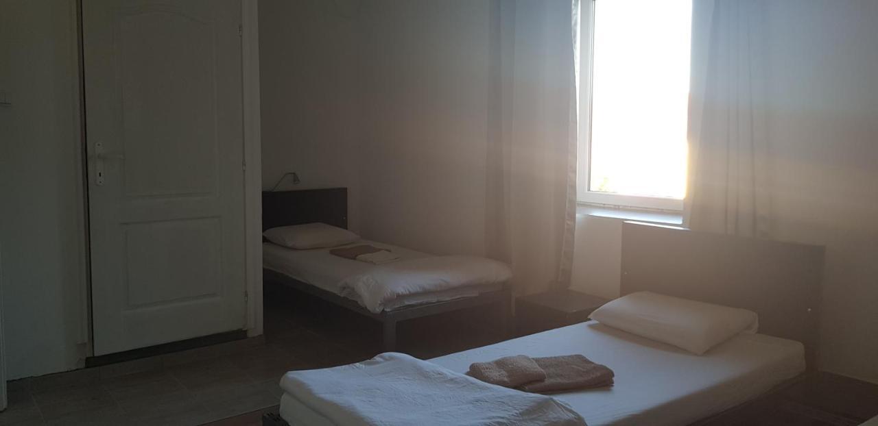 Hotel Dnd-X Pančevo Exteriér fotografie
